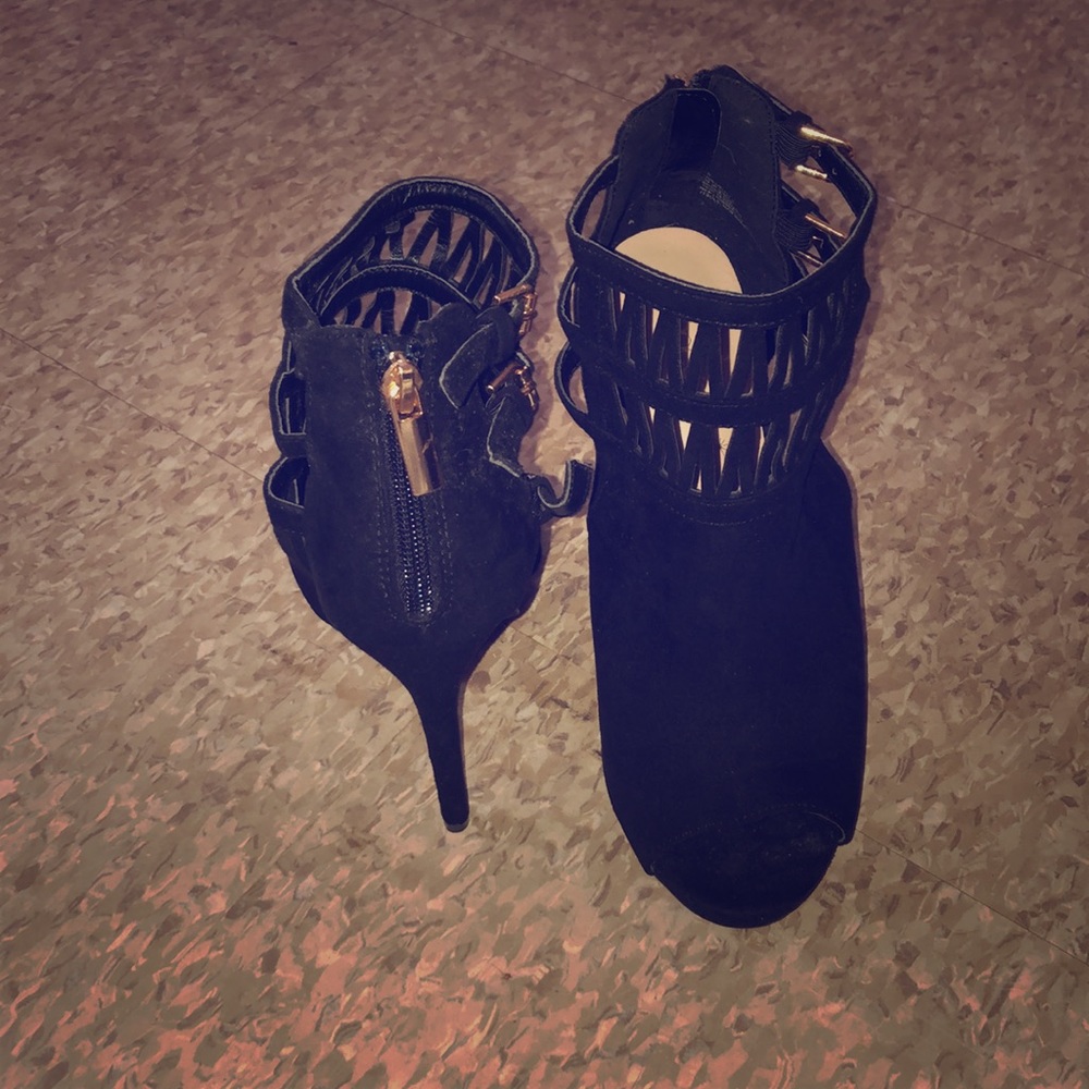Black heels